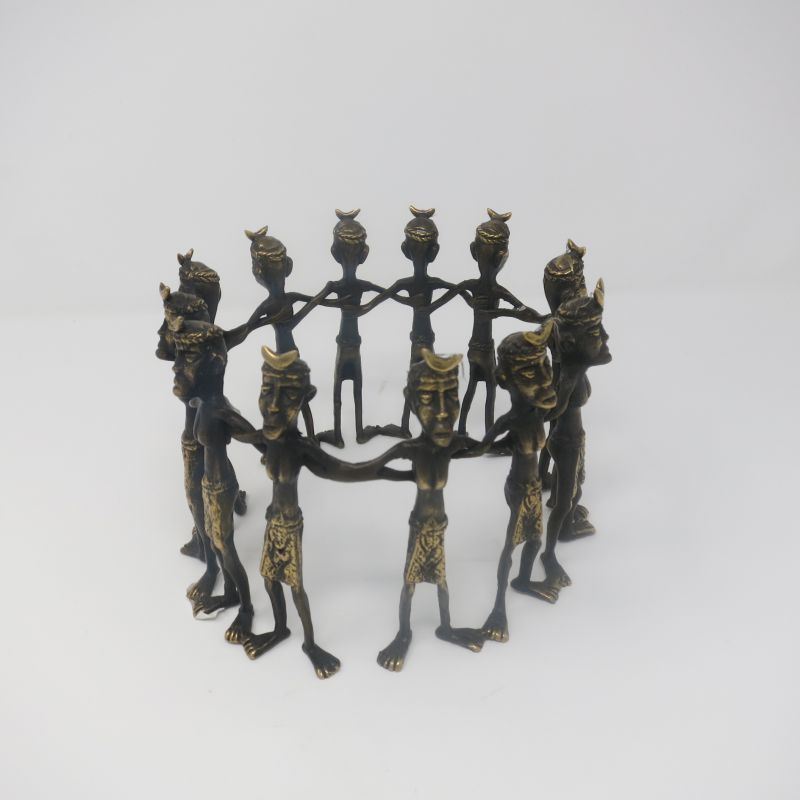 BRONZE FAMILY CIRCLE